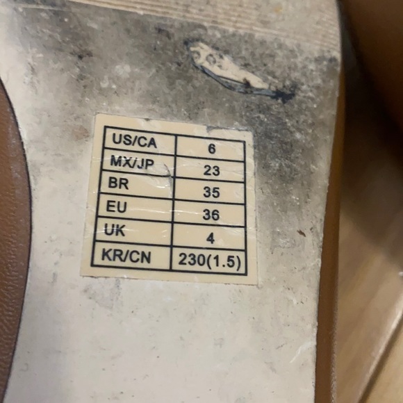 brown pointed flats - Picture 7 of 7